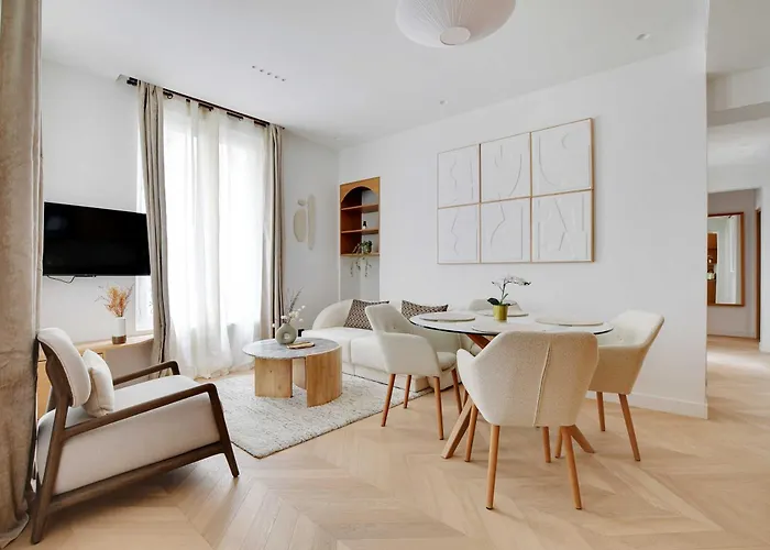 Moderne - 3br-6p - Montorgueil *